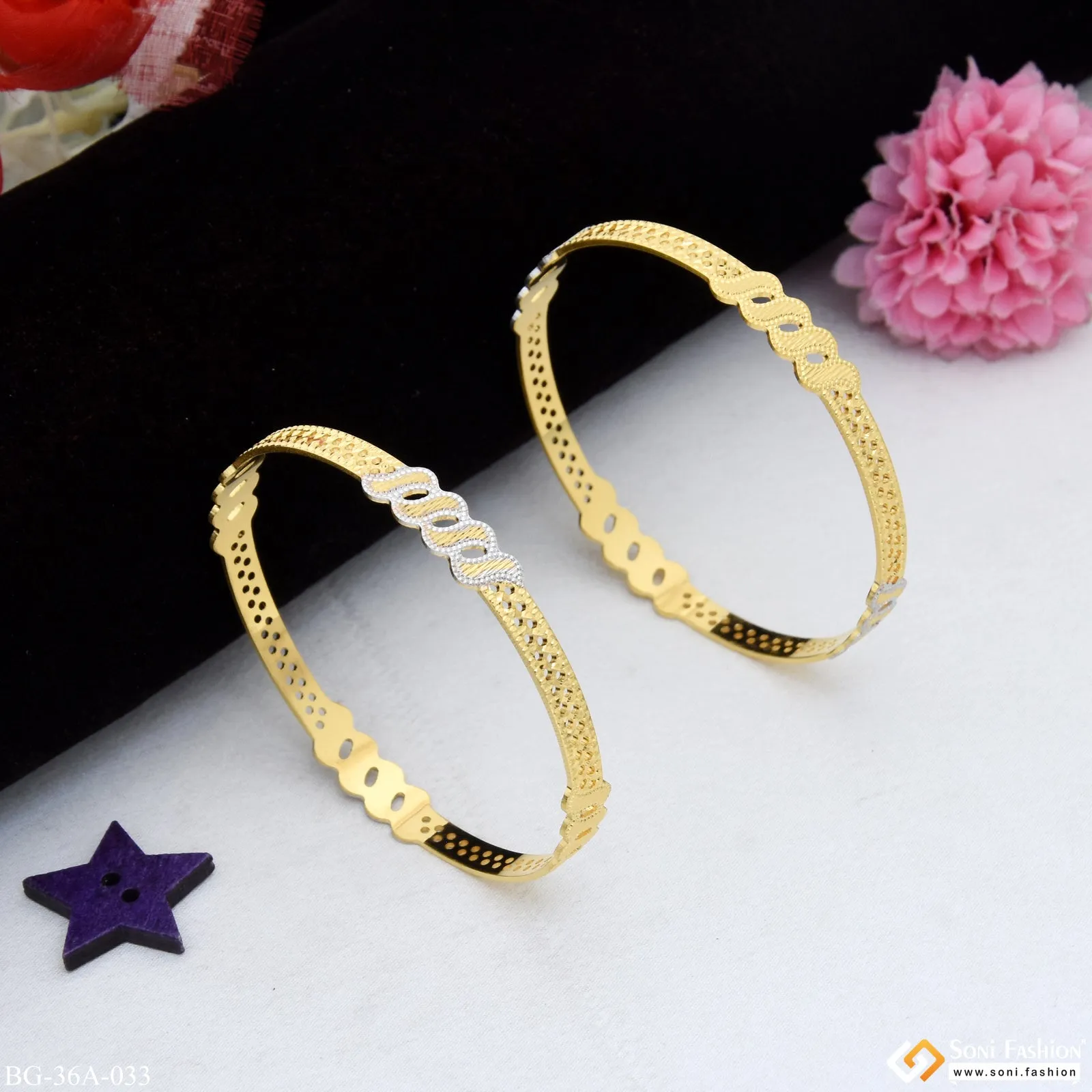 1 Gram Gold Plated Beautiful Design Fashionable Bangles for Lady - Style A033