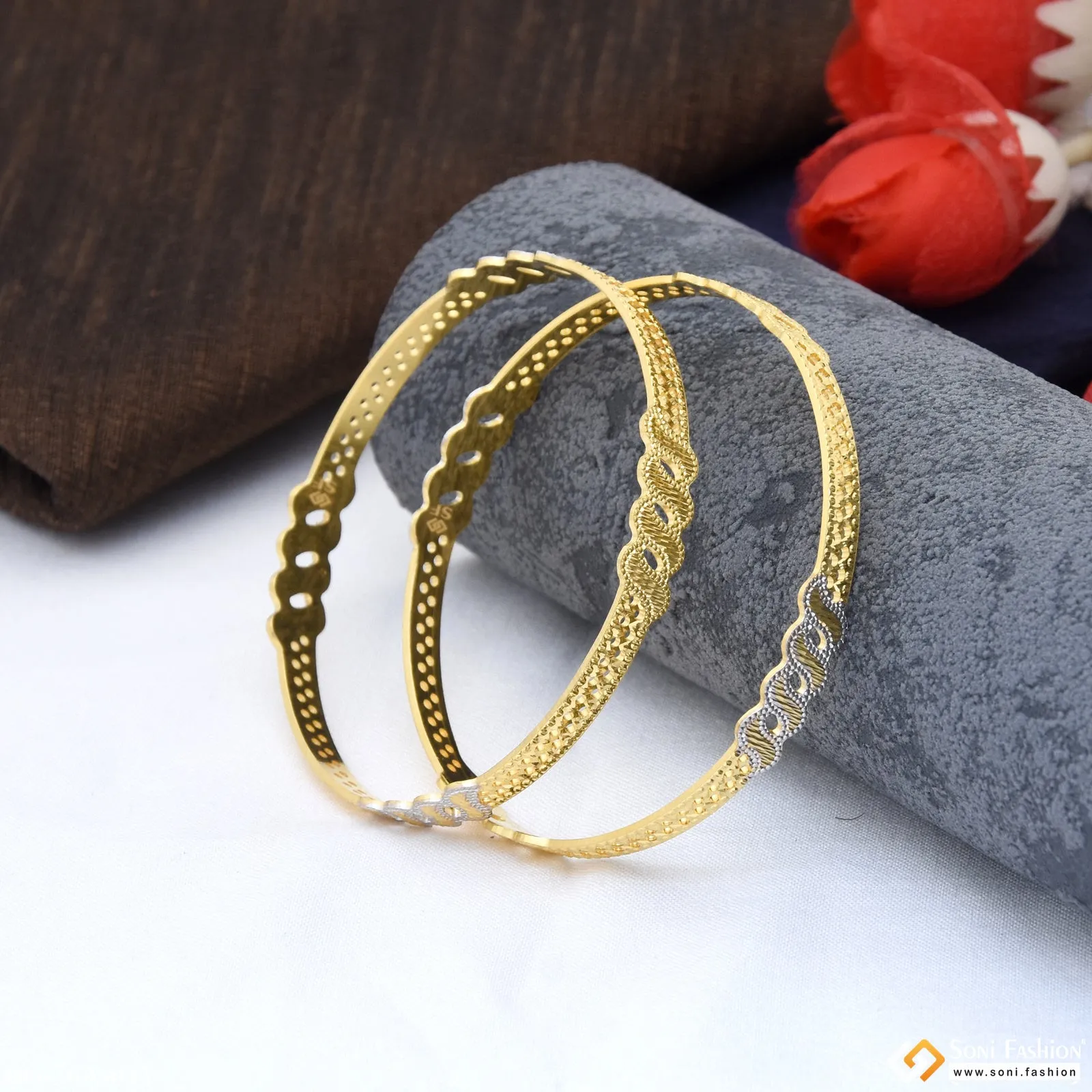 1 Gram Gold Plated Beautiful Design Fashionable Bangles for Lady - Style A033