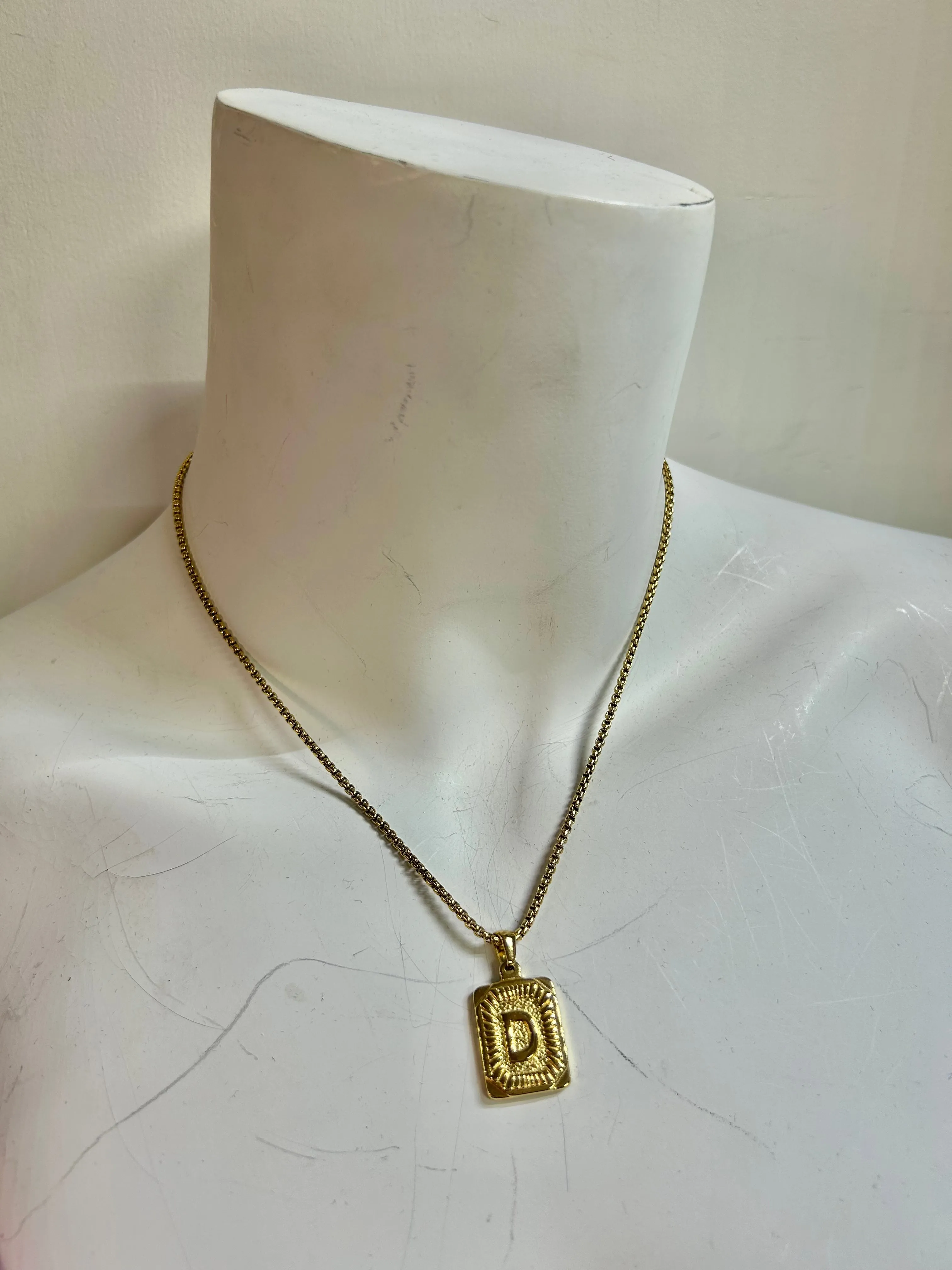 Bella Initial Tag Necklace | Chunky Box Chain