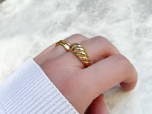 Bold Croissant Ring