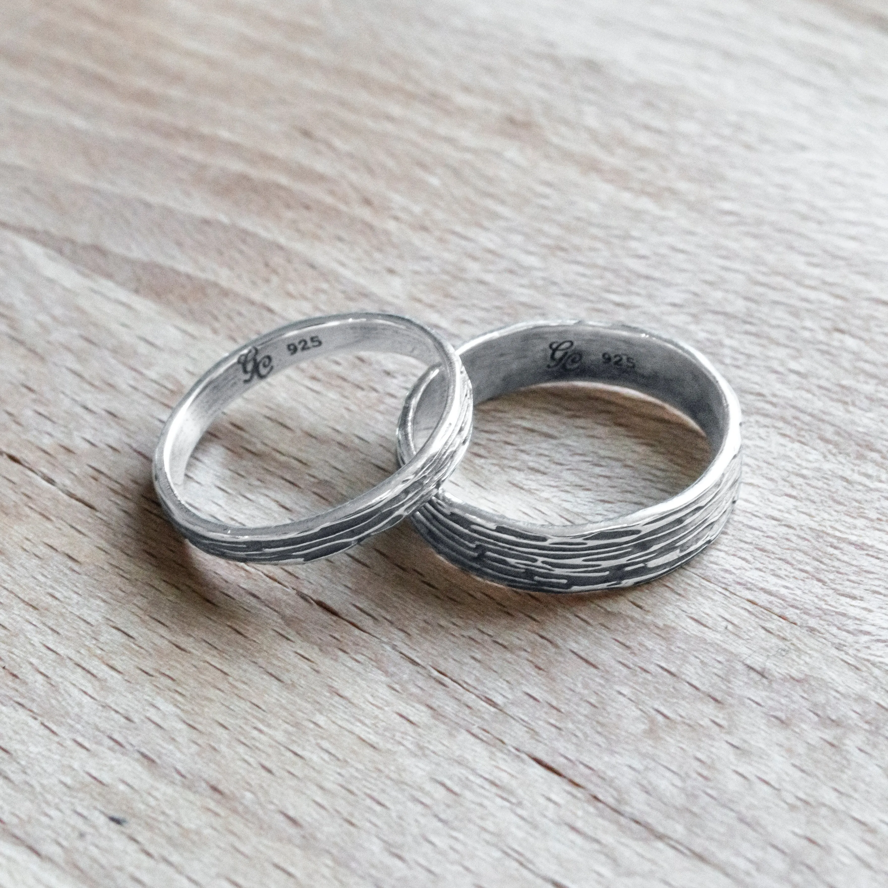 Classic Ripple Ring (Oxidized)