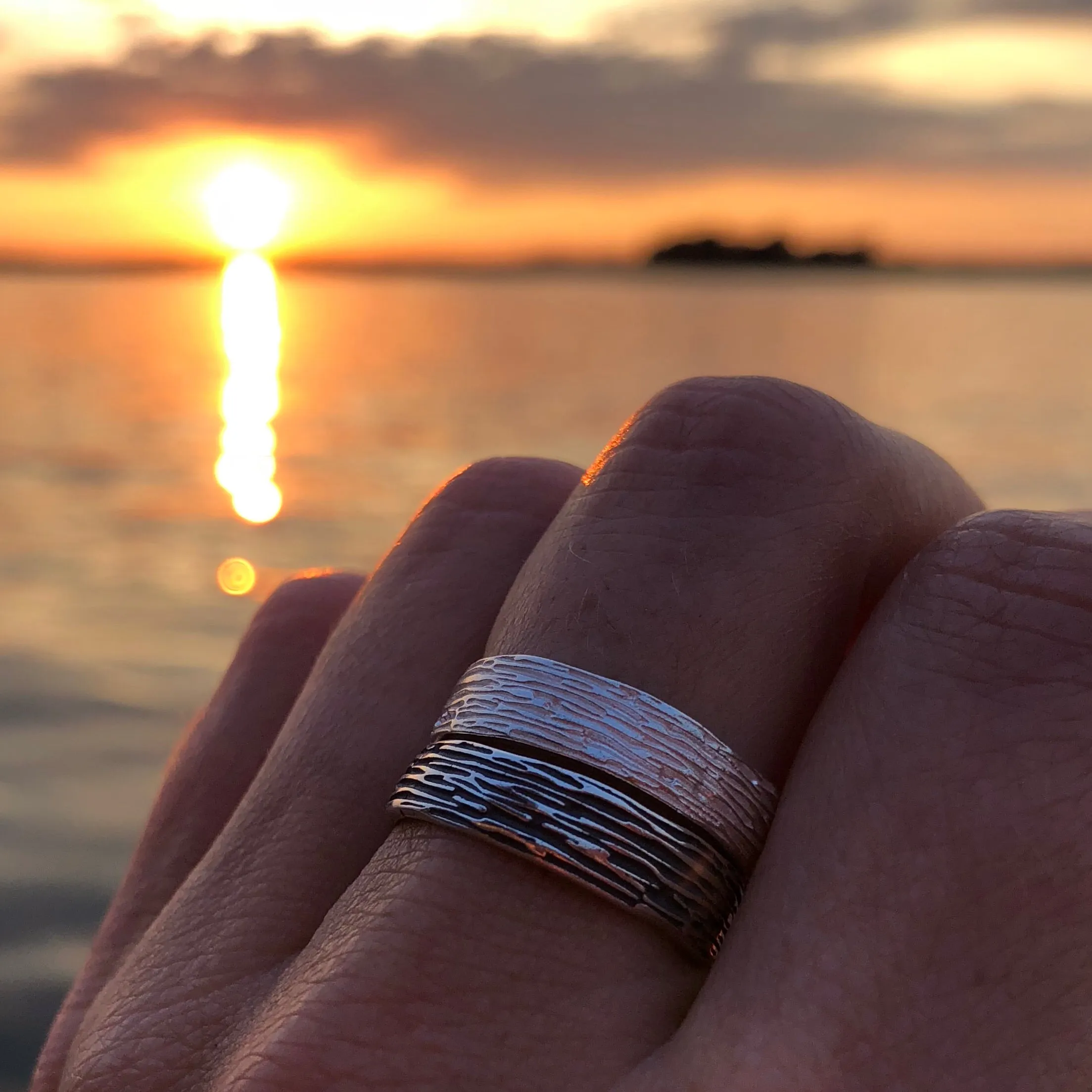 Classic Ripple Ring (Oxidized)