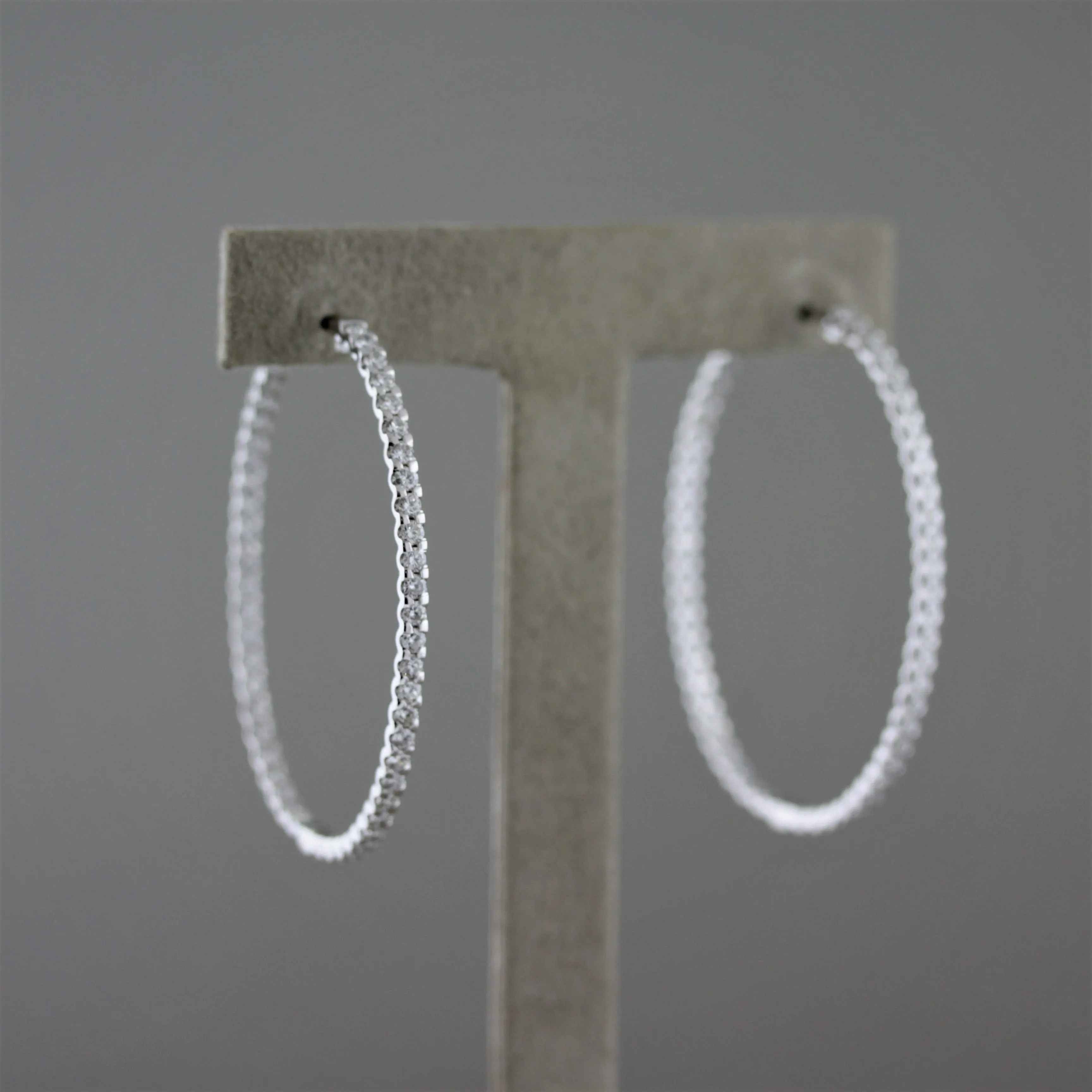 Diamond Gold Oval Hoop Earrings