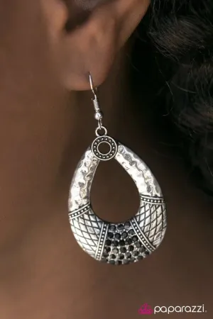 Paparazzi Earring ~ Your Wish Is My Command - Black