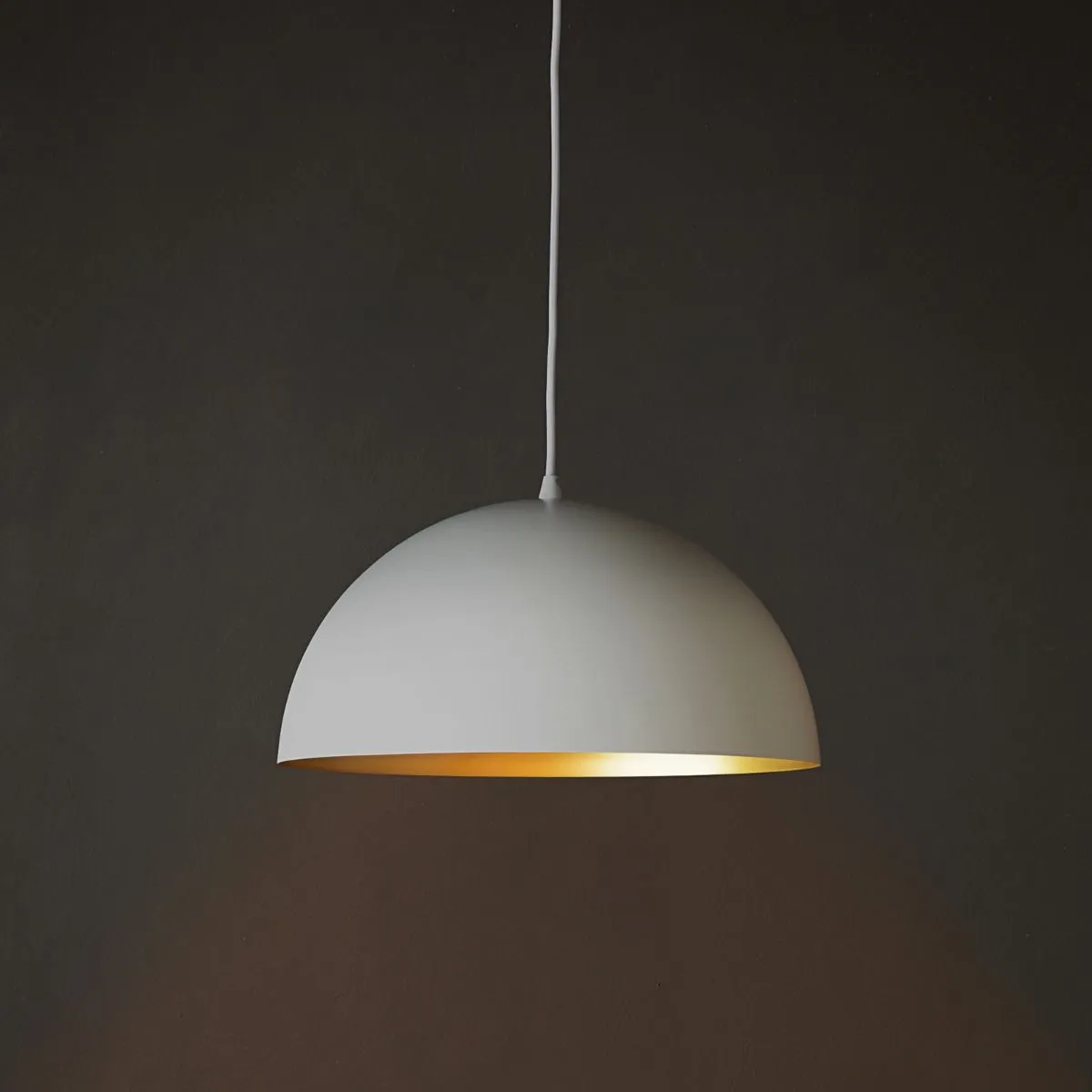 Regular Goodhew pendant in white with a gold interior - 40cms diameter