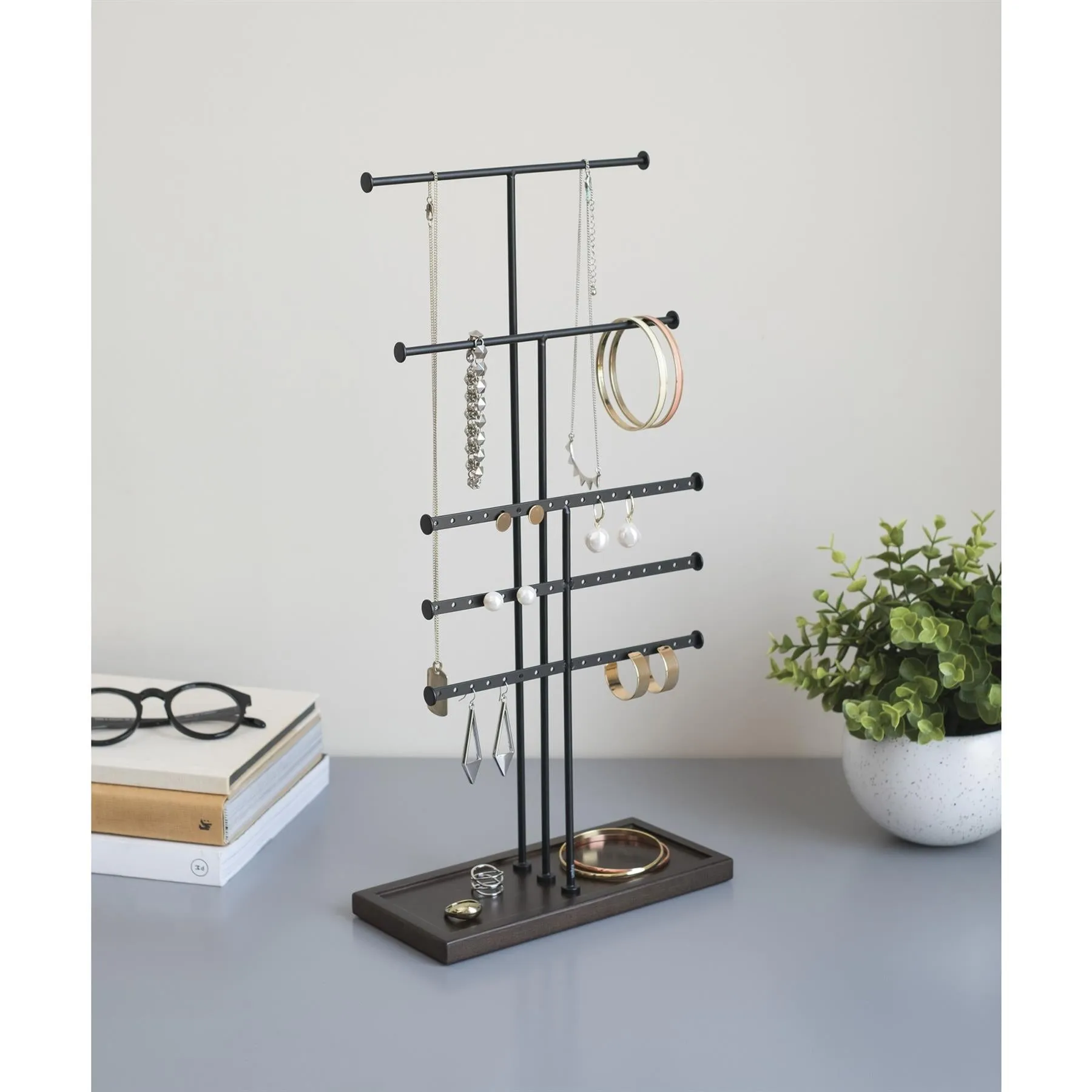 Umbra Trigem Hanging Jewelry Organizer